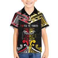 Niue And Aotearoa Family Matching Tank Maxi Dress and Hawaiian Shirt Together For Te Tiriti O Waitangi LT05 Son's Shirt Black - Polynesian Pride