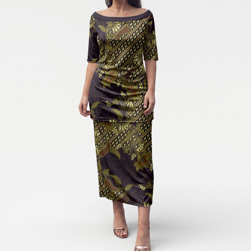Indonesian Parang Batik Puletasi Yellow Floral Pattern