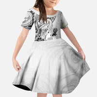 Aotearoa Maori Wahine Family Matching Short Sleeve Bodycon Dress and Hawaiian Shirt Fantail Bird Black Gold Marble LT05 Daughter's Dress Black - Polynesian Pride