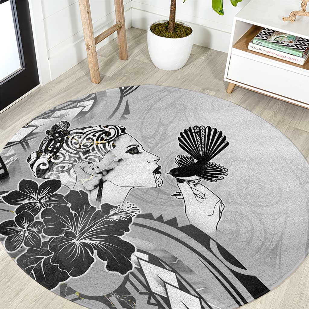 Aotearoa Maori Wahine Round Carpet Fantail Bird Black Gold Marble LT05 Black - Polynesian Pride