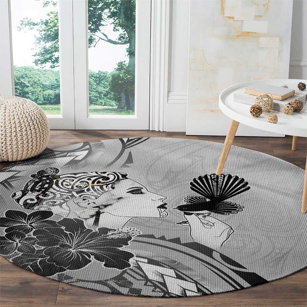 Aotearoa Maori Wahine Round Carpet Fantail Bird Black Gold Marble LT05 - Polynesian Pride