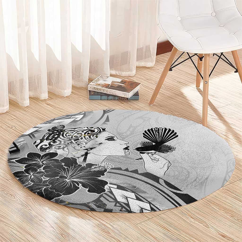 Aotearoa Maori Wahine Round Carpet Fantail Bird Black Gold Marble LT05 - Polynesian Pride