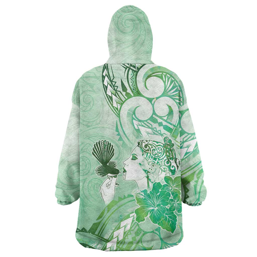 Aotearoa Maori Wahine Wearable Blanket Hoodie Fantail Bird Green Gold Marble LT05 - Polynesian Pride