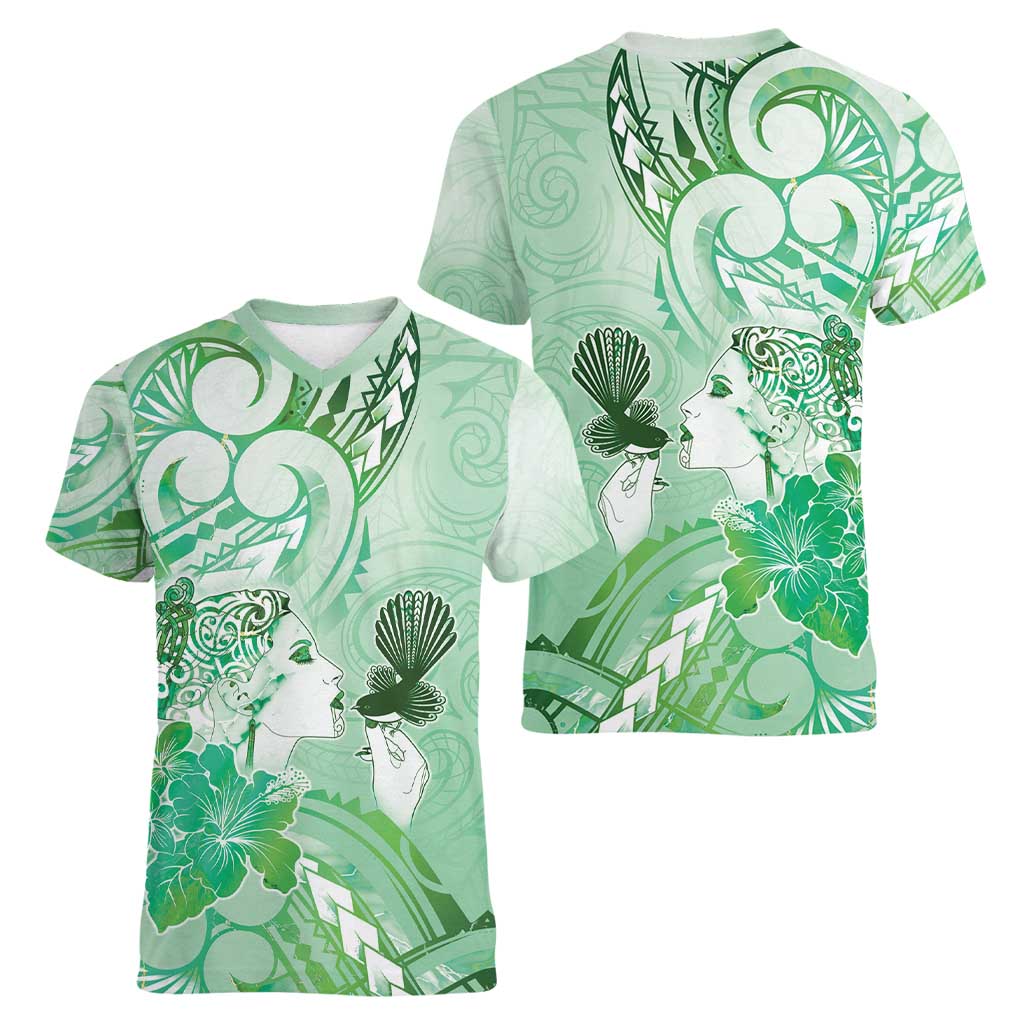 Aotearoa Maori Wahine Women V-Neck T-Shirt Fantail Bird Green Gold Marble LT05 - Polynesian Pride