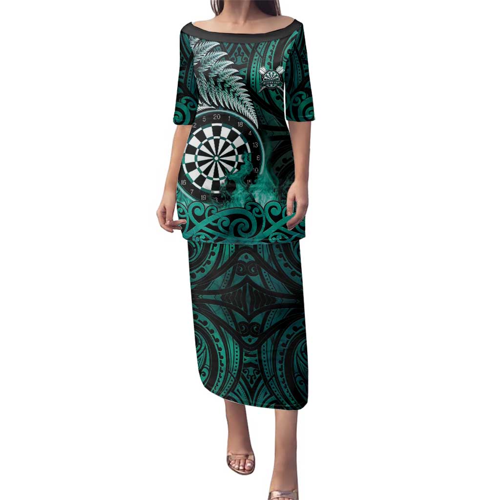 Personalised New Zealand Darts Family Matching Puletasi and Hawaiian Shirt Maori Koru Dartboard Turquoise Flame LT05 Mom's Dress Turquoise - Polynesian Pride