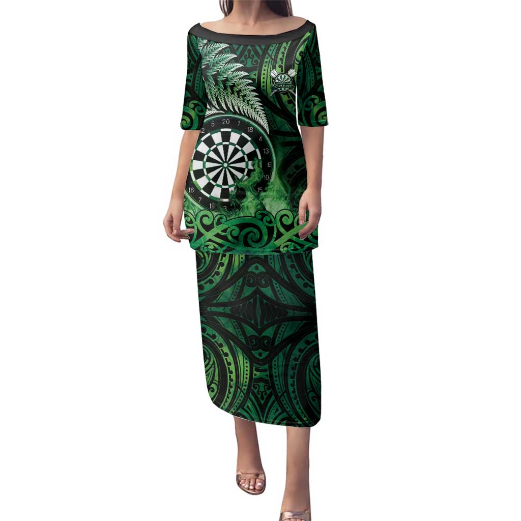 Personalised New Zealand Darts Family Matching Puletasi and Hawaiian Shirt Maori Koru Dartboard Green Flame LT05 Mom's Dress Green - Polynesian Pride