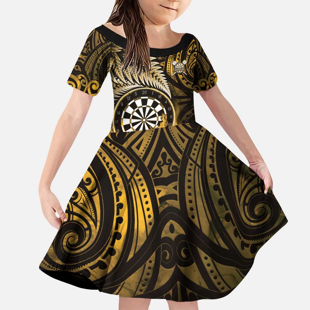 Personalised New Zealand Darts Family Matching Puletasi and Hawaiian Shirt Maori Koru Dartboard Gold Flame LT05 Daughter's Dress Gold - Polynesian Pride