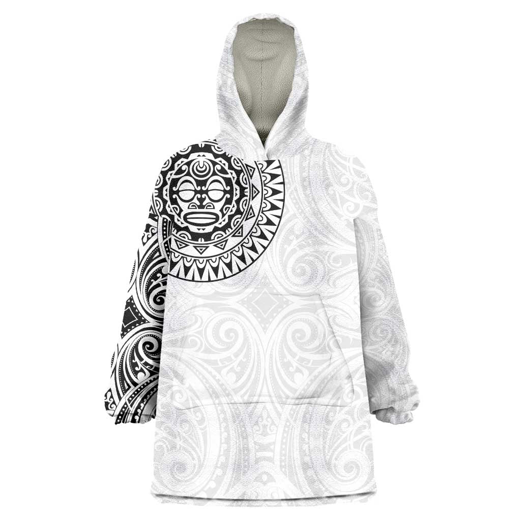 New Zealand Aotearoa Wearable Blanket Hoodie Maori Te Mata O Rongokako LT05 One Size White - Polynesian Pride