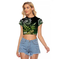 Aotearoa New Zealand Tuatara Raglan Cropped T Shirt Maori Koru Art