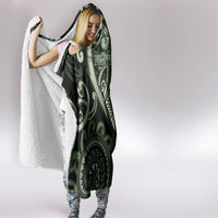 Aotearoa Ngati Awa Hooded Blanket Maori Tribal Pattern LT05 - Polynesian Pride