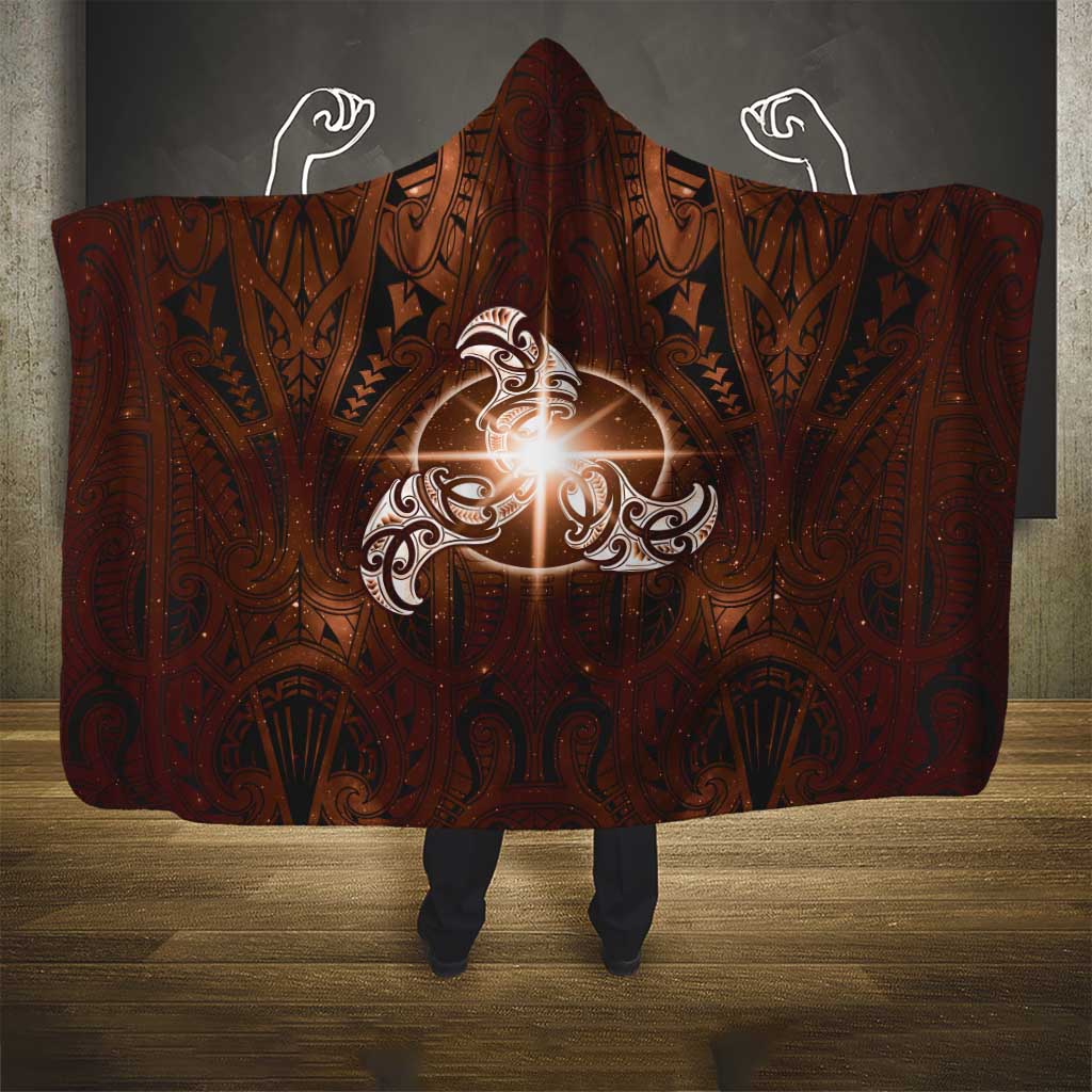 New Zealand Matariki Tupuanuku Hooded Blanket Maori Moko Brown Galaxy LT05 - Polynesian Pride