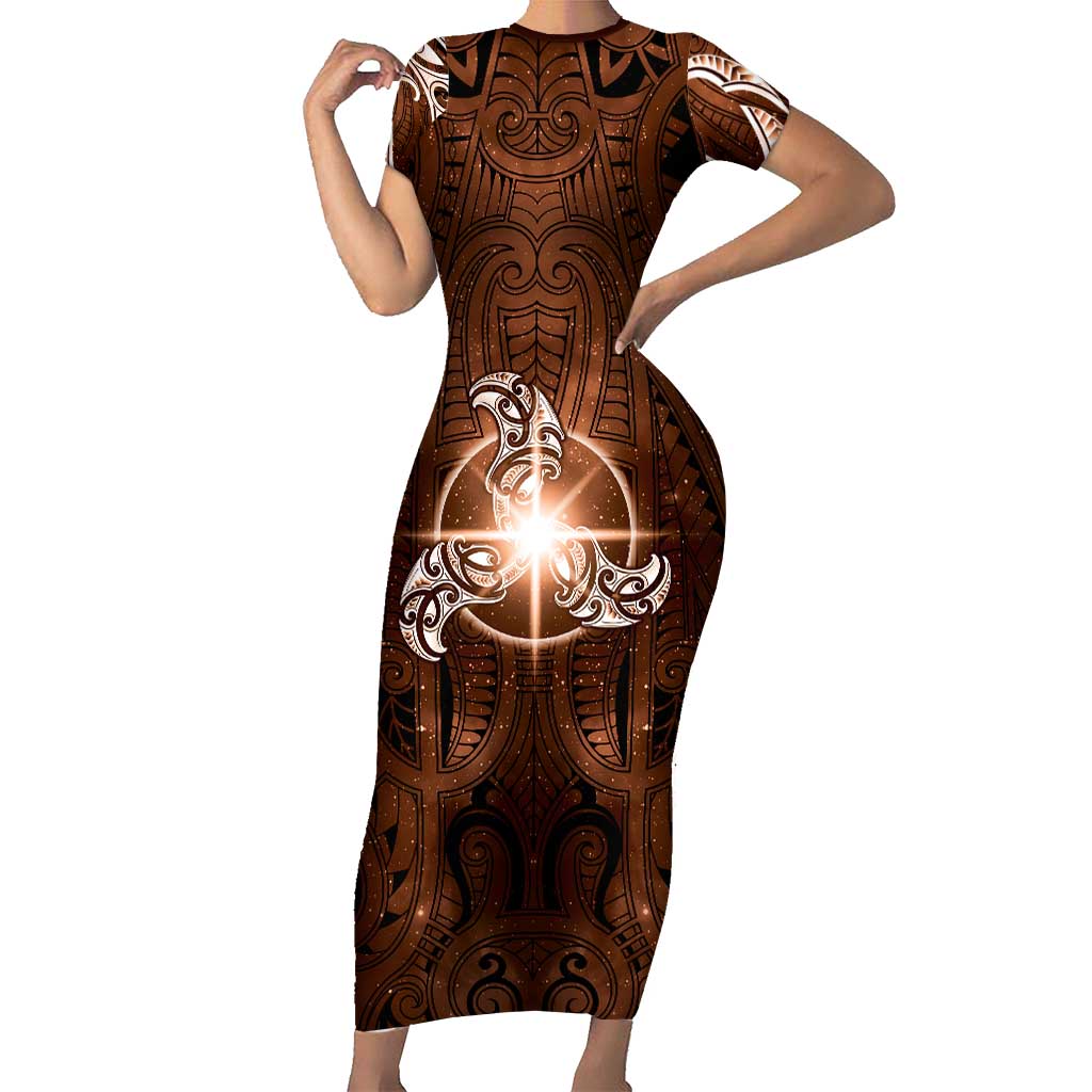 New Zealand Matariki Tupuanuku Short Sleeve Bodycon Dress Maori Moko Brown Galaxy LT05 Long Dress Brown - Polynesian Pride