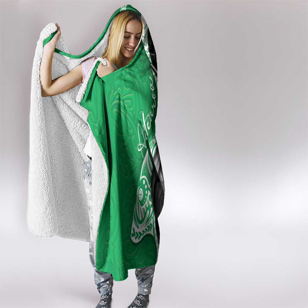 New Zealand Aotearoa Hooded Blanket Kiwi Fern Maori Pattern Green Version