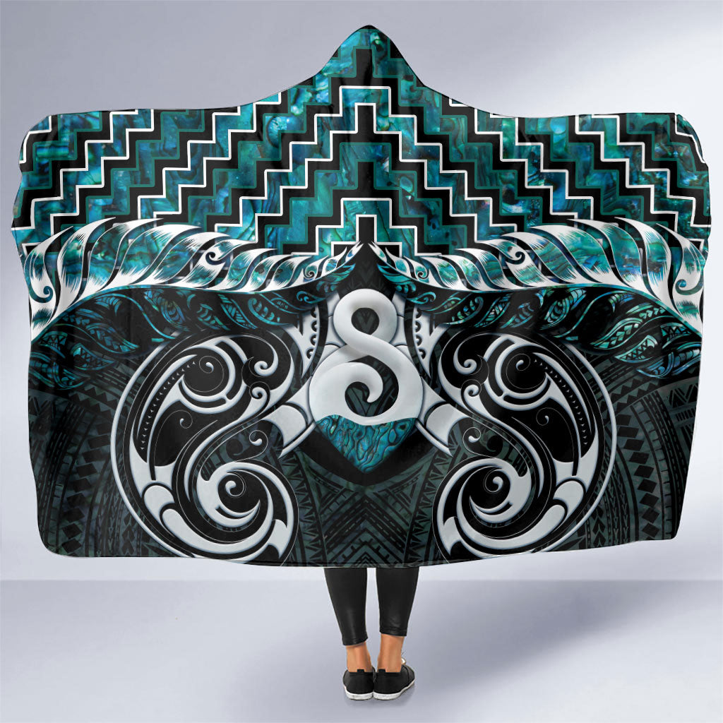 New Zealand Maori Hooded Blanket Poutama Pikorua - Single Twist Paua Shell LT05 One Size Turquoise - Polynesian Pride