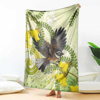 New Zealand Piwakawaka Fantail Bird Blanket With Kowhai Flowers LT05 - Polynesian Pride