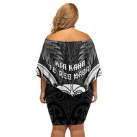 New Zealand Te Reo Maori Off Shoulder Short Dress Korero Maori Ai Au LT05 - Polynesian Pride