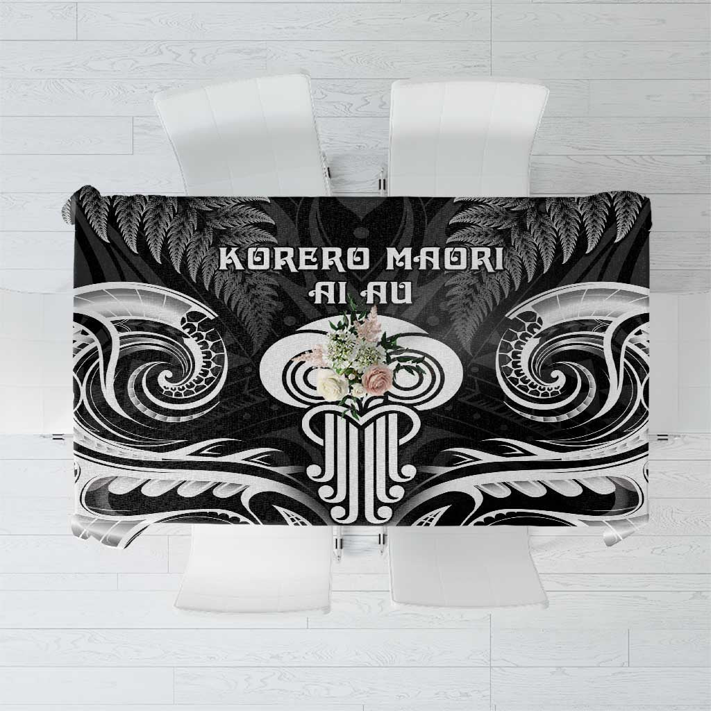 New Zealand Te Reo Maori Tablecloth Korero Maori Ai Au LT05 Black - Polynesian Pride