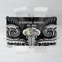 New Zealand Te Reo Maori Tablecloth Korero Maori Ai Au LT05 Black - Polynesian Pride