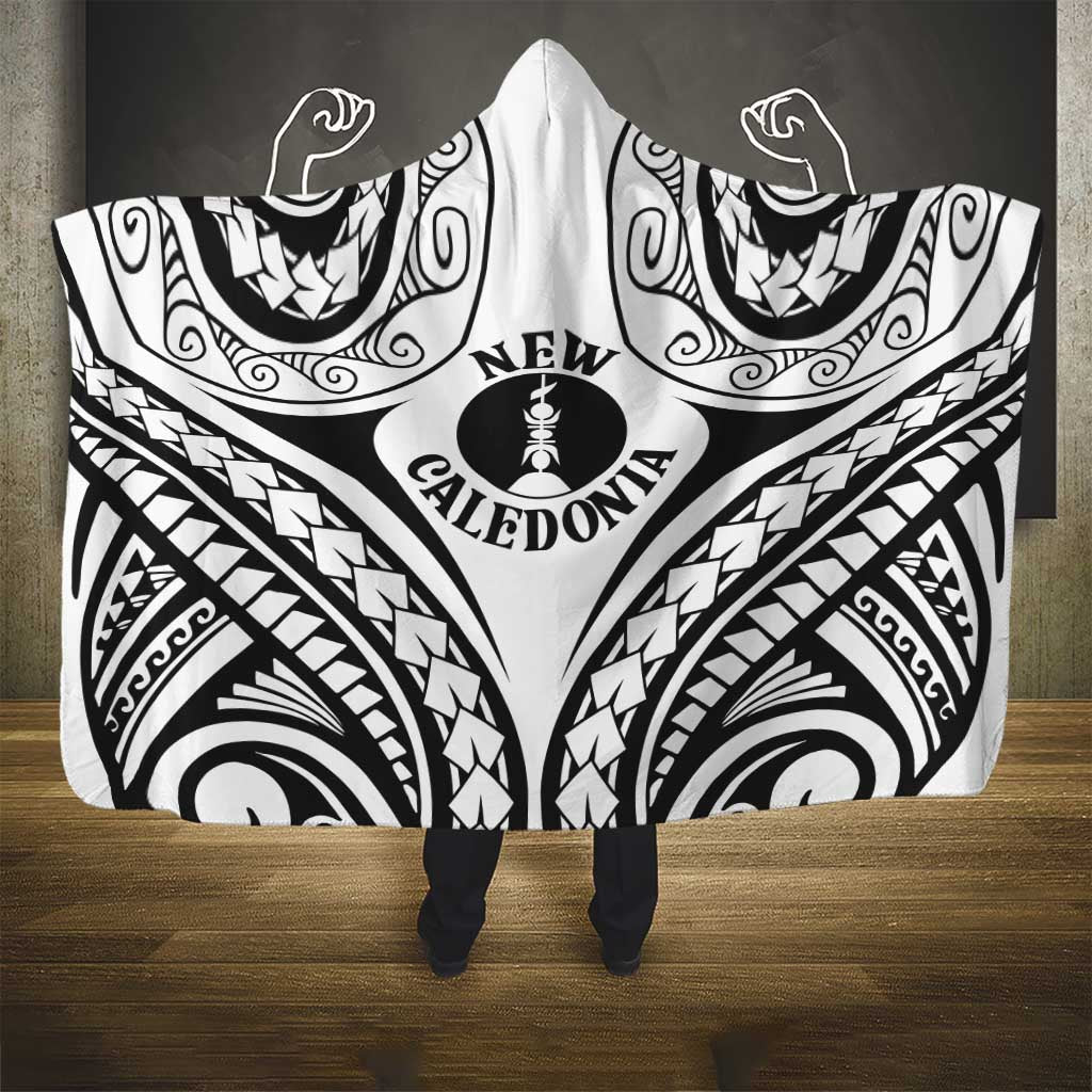 New Caledonia Day Hooded Blanket Polynesian Curves White Color LT05 - Polynesian Pride