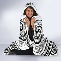 New Caledonia Day Hooded Blanket Polynesian Curves White Color LT05 - Polynesian Pride
