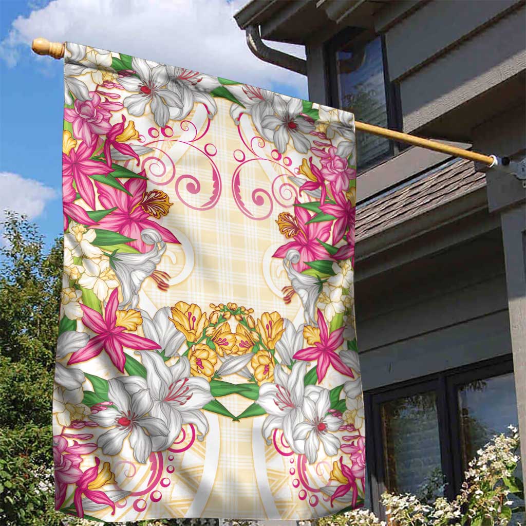 Hawaii Palaka Garden Flag Yellow Tribal Pattern With Tropical Flowers - Polynesian Pride