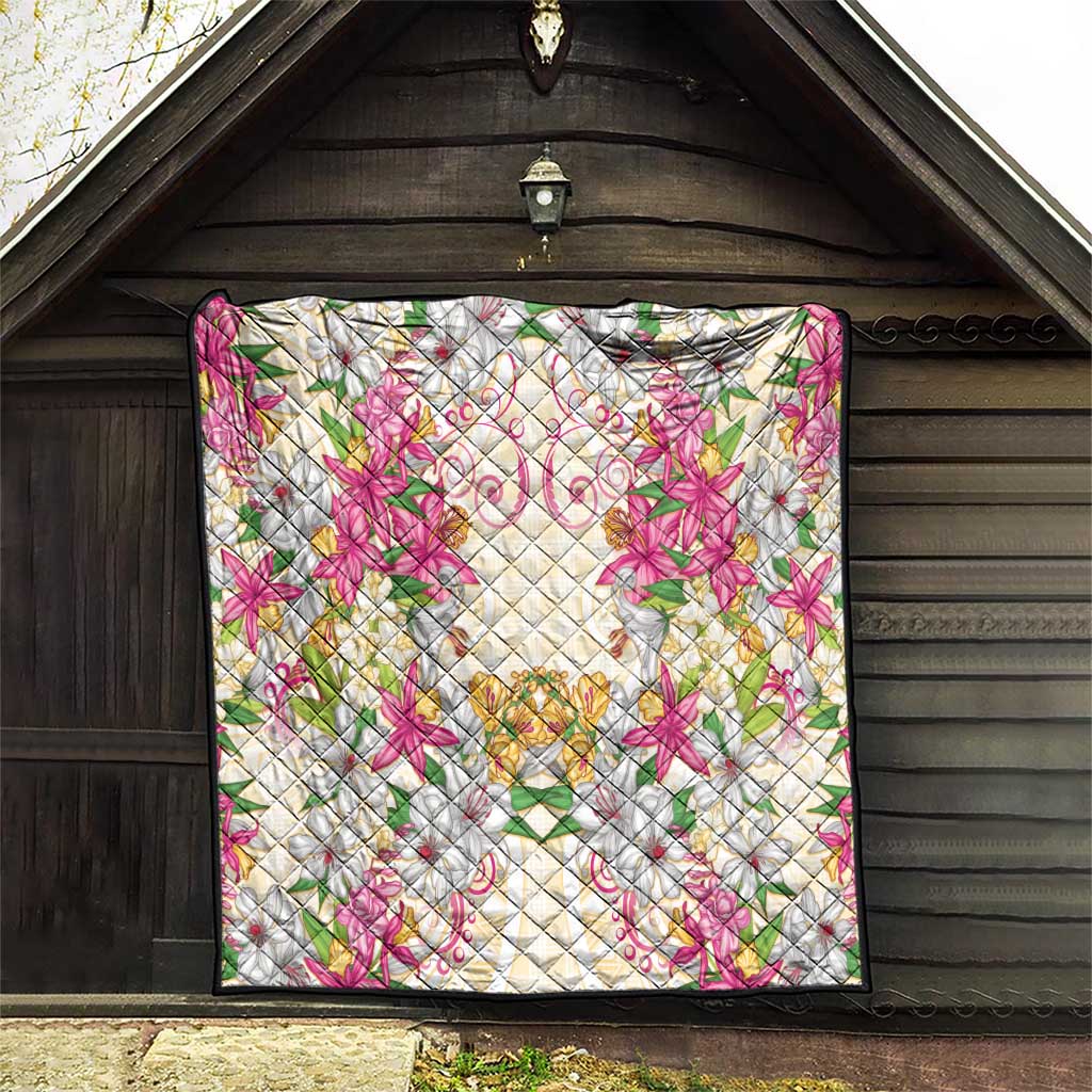 Hawaii Palaka Quilt Yellow Tribal Pattern With Tropical Flowers - Polynesian Pride