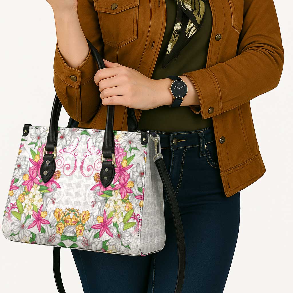 Hawaii Palaka Leather Bag White Tribal Pattern With Tropical Flowers - Polynesian Pride