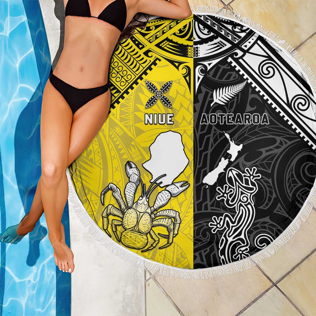 New Zealand Maori And Niue Hiapo Beach Blanket Lizard And Coconut Crab Together LT05 - Polynesian Pride