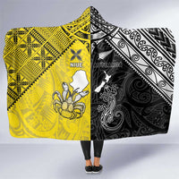 New Zealand Maori And Niue Hiapo Hooded Blanket Lizard And Coconut Crab Together LT05 One Size Yellow - Polynesian Pride