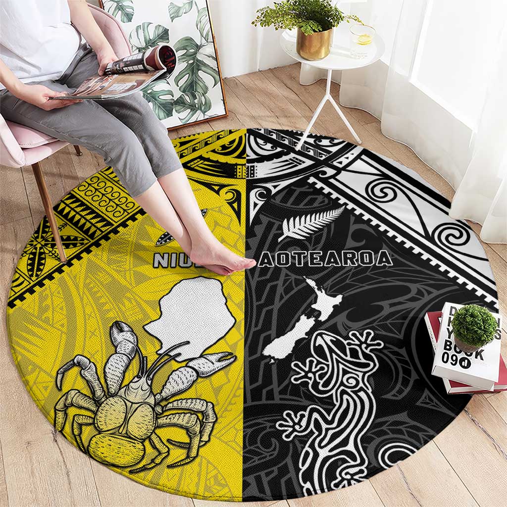 New Zealand Maori And Niue Hiapo Round Carpet Lizard And Coconut Crab Together LT05 - Polynesian Pride