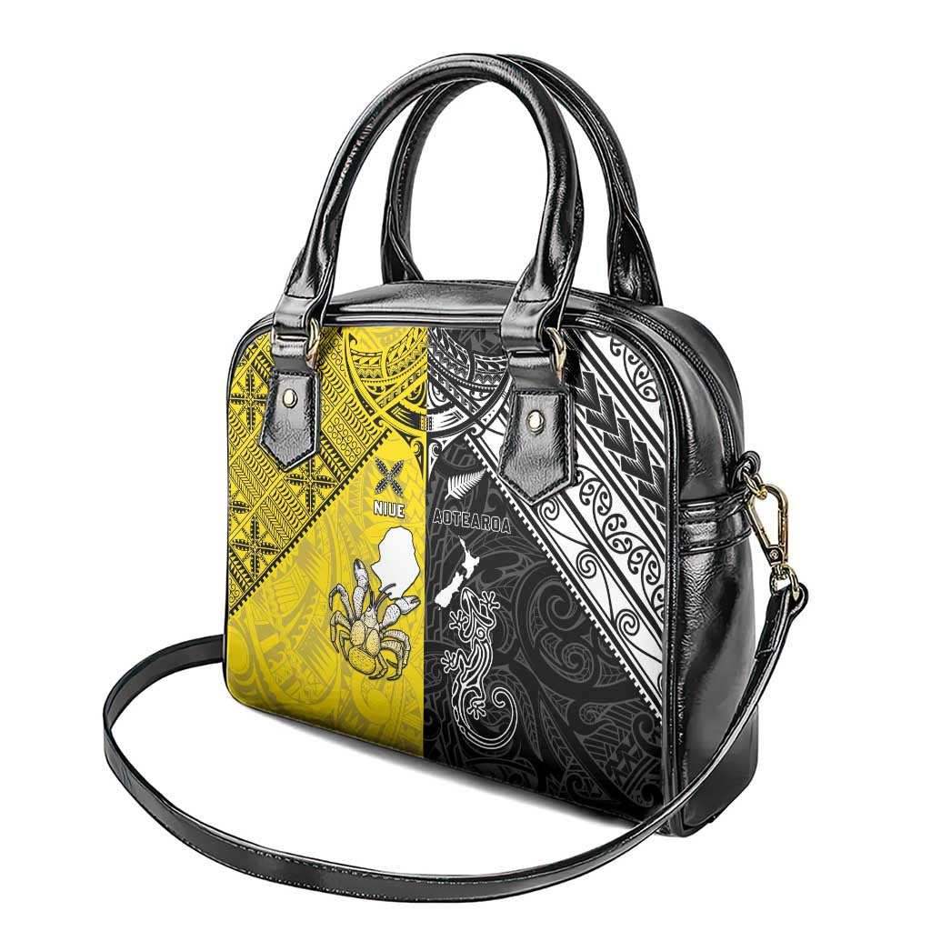 New Zealand Maori And Niue Hiapo Shoulder Handbag Lizard And Coconut Crab Together LT05 - Polynesian Pride