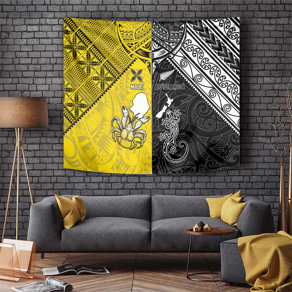 New Zealand Maori And Niue Hiapo Tapestry Lizard And Coconut Crab Together LT05 Yellow - Polynesian Pride