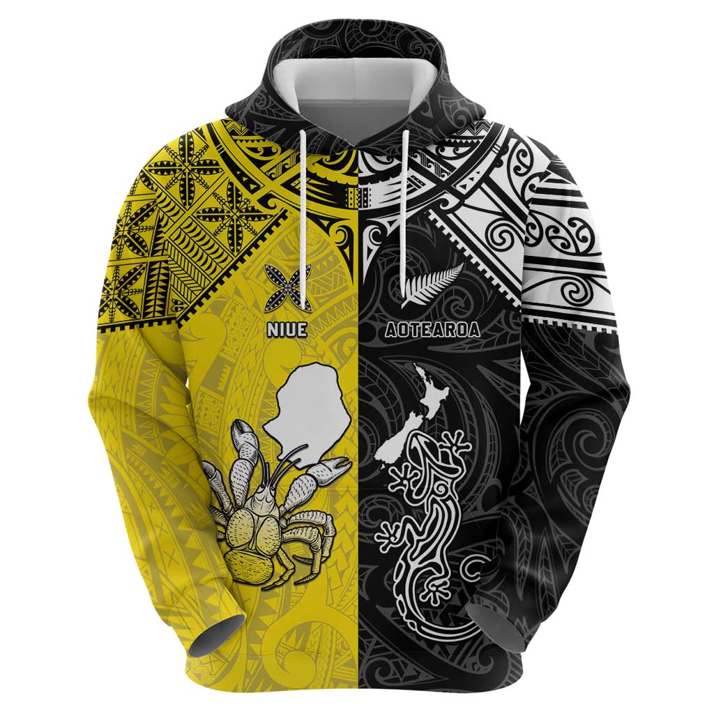 Custom New Zealand Maori And Niue Hiapo Zip Hoodie Lizard And Coconut Crab Together LT05 - Polynesian Pride