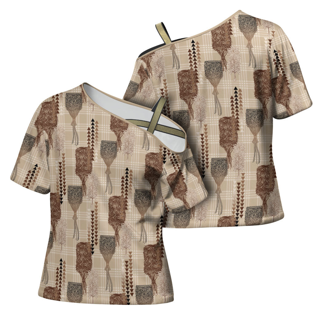 Aloha Hawaii Vintage Kahili Pa'a Lima Cross Shoulder Shirt Palaka Print Cozy Beige