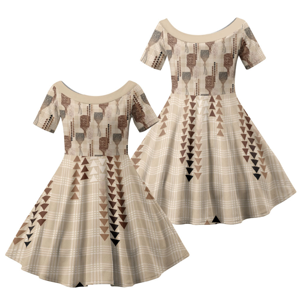 Aloha Hawaii Vintage Kahili Pa'a Lima Family Matching Off Shoulder Short Dress and Hawaiian Shirt Palaka Print Cozy Beige