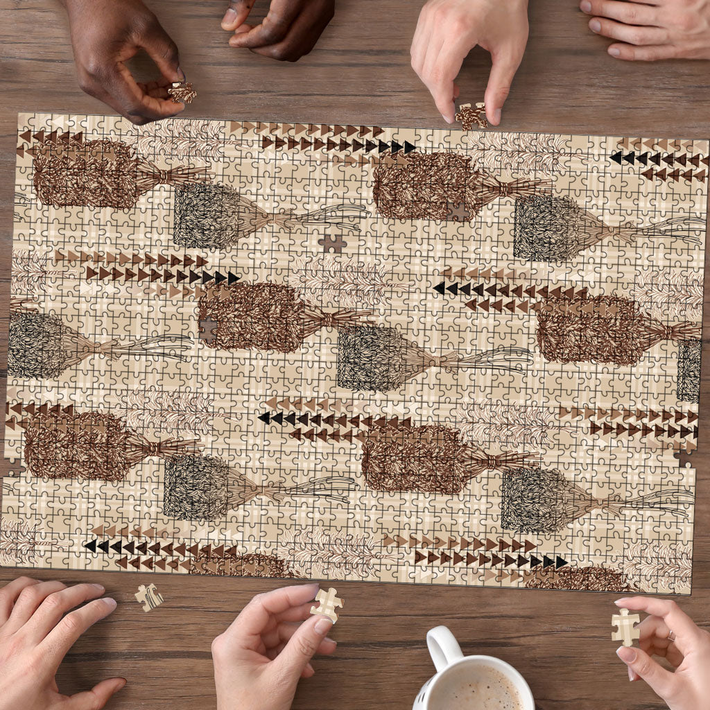 Aloha Hawaii Vintage Kahili Pa'a Lima Puzzle Palaka Print Cozy Beige