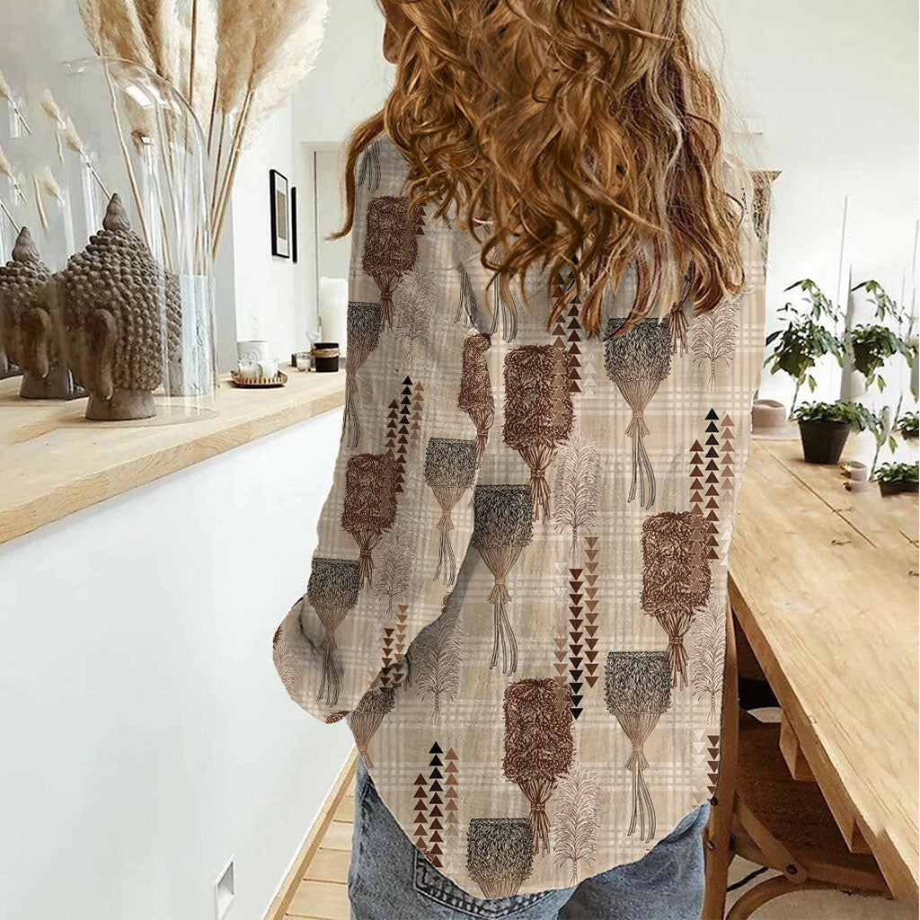 Aloha Hawaii Vintage Kahili Pa'a Lima Women Casual Shirt Palaka Print Cozy Beige
