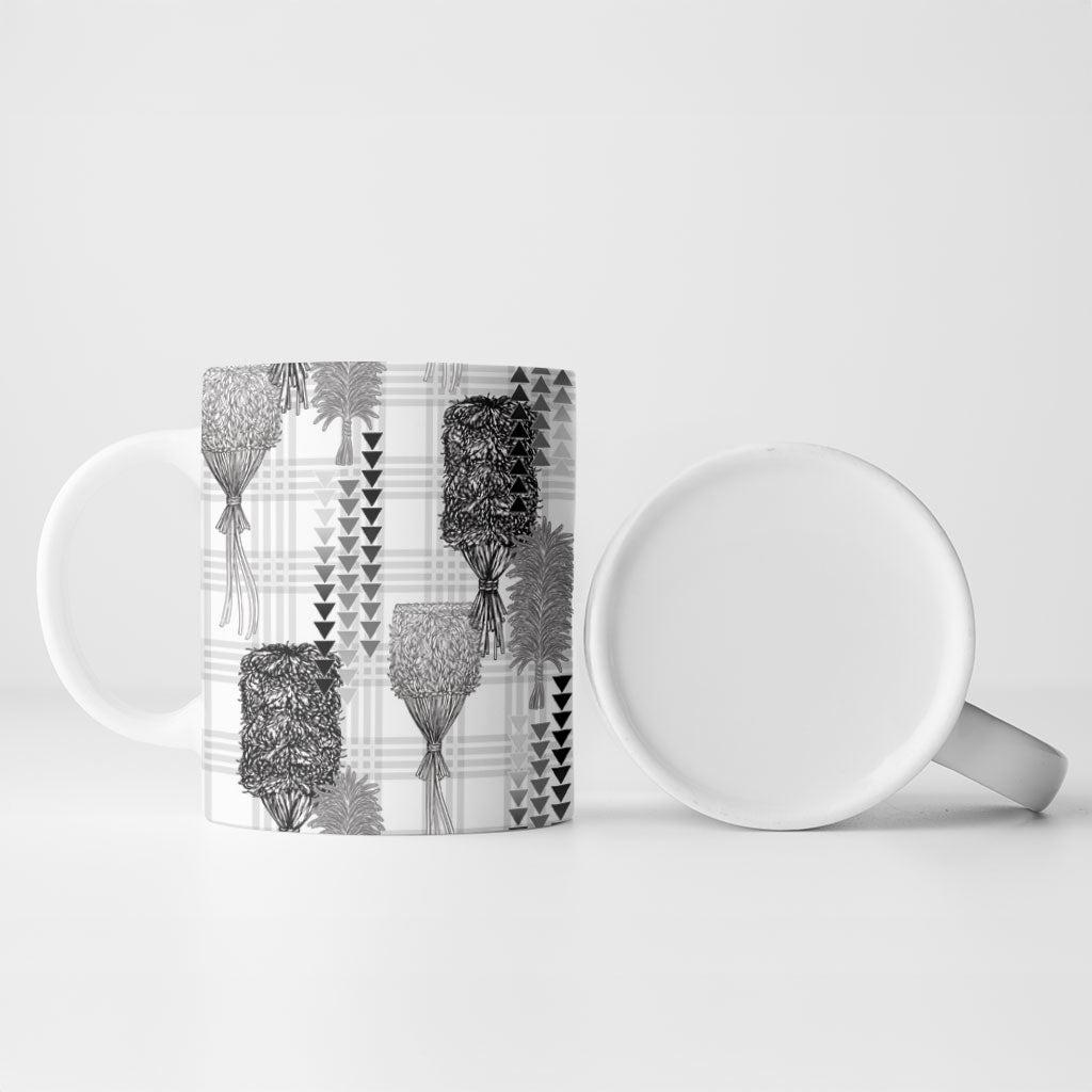Aloha Hawaii Vintage Kahili Pa'a Lima Ceramic Mug Palaka Print Hinahina