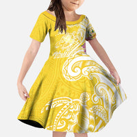 Aloha Oahu Island Personalized Family Matching Short Sleeve Bodycon Dress and Hawaiian Shirt Yellow Dreamy Turtle LT7 Daughter's Dress Yellow - Polynesian Pride