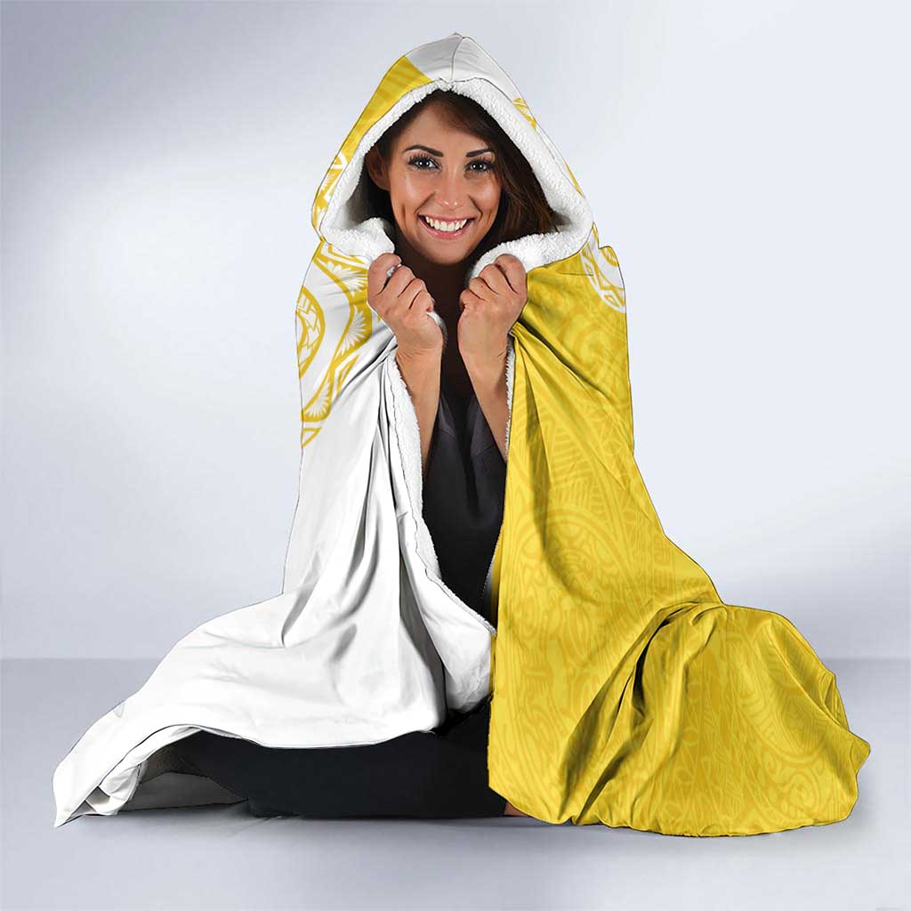 Aloha Oahu Island Personalized Hooded Blanket Yellow Dreamy Turtle