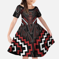 Maori Taiaha Whakairo Personalized Family Matching Puletasi and Hawaiian Shirt Red Poutama Motifs LT7 Daughter's Dress Red - Polynesian Pride