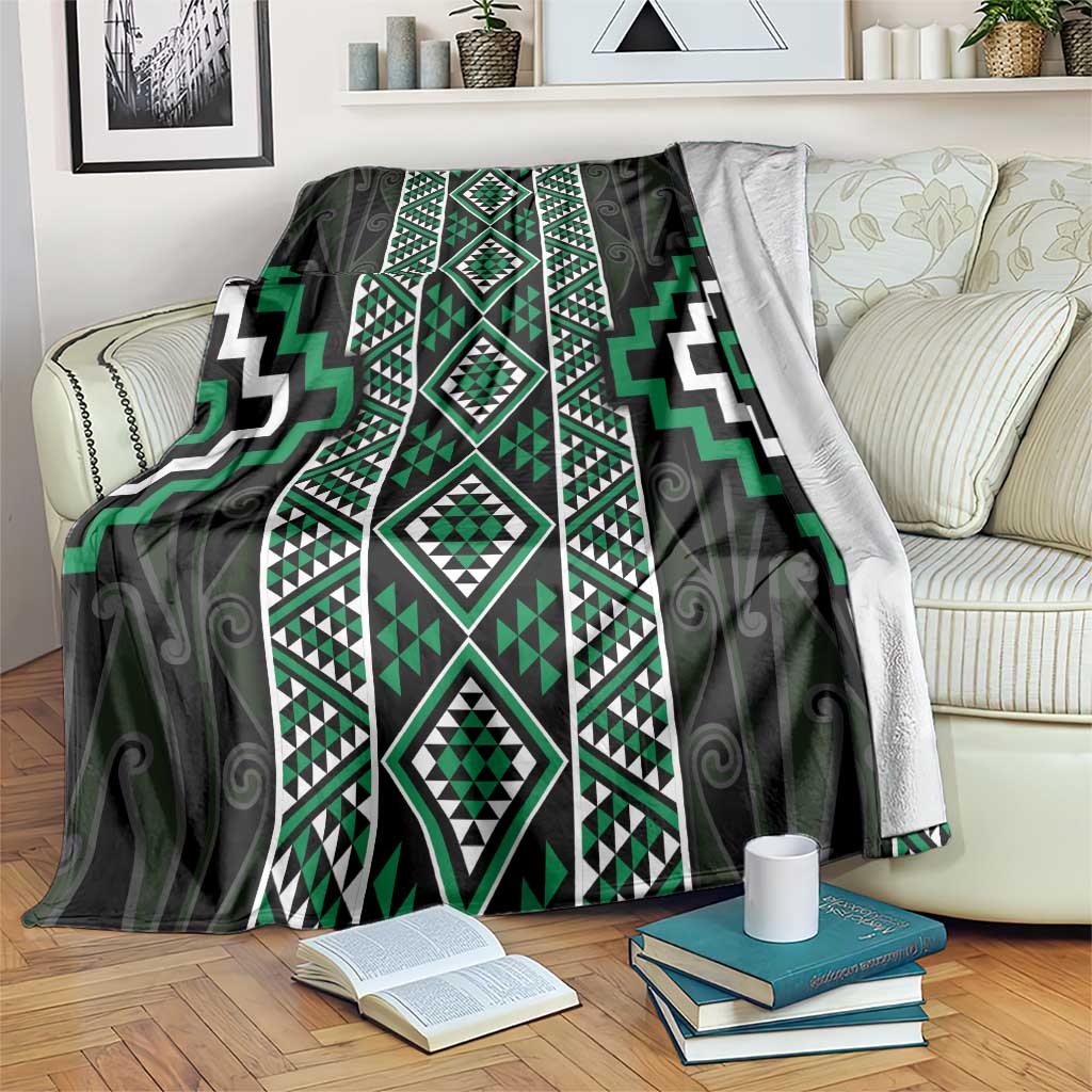 Jade Tukutuku Pattern Aotearoa Blanket Niho Taniwha and Puhoro Motifs LT7 Green - Polynesian Pride