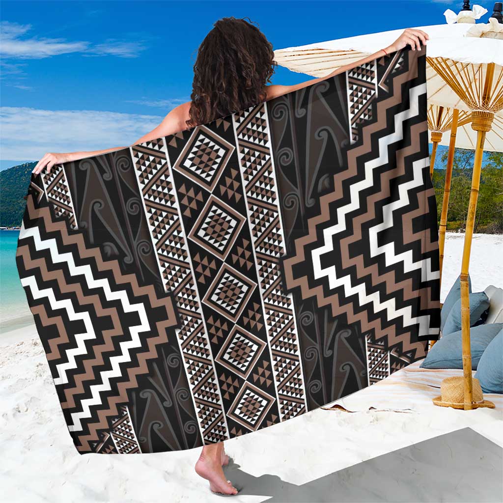 Classic Tukutuku Pattern Aotearoa Sarong Niho Taniwha and Puhoro Motifs LT7 One Size 44 x 66 inches Brown - Polynesian Pride