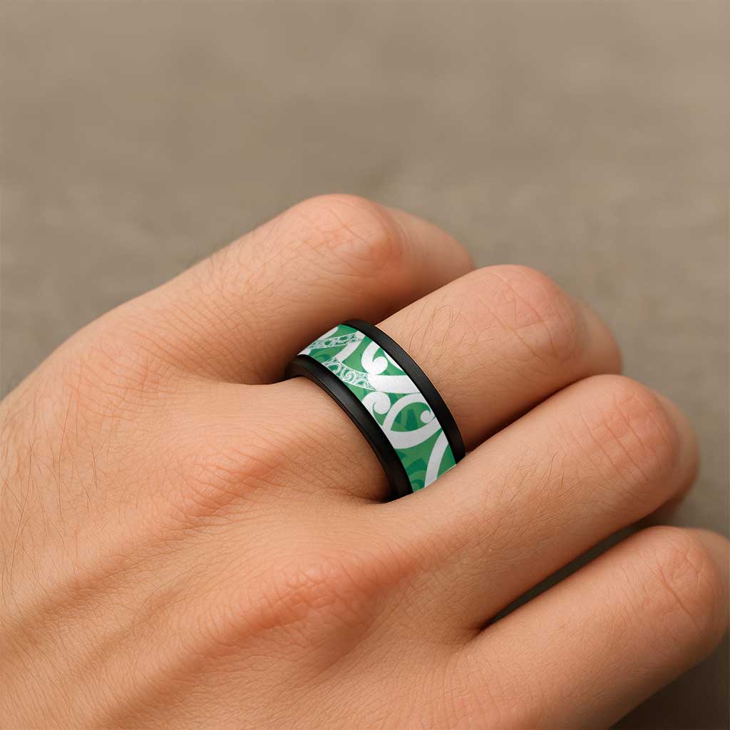 Pounamu Green Maori Spinner Ring Koru Kowhaiwhai