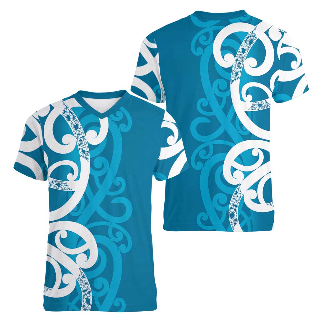 Azure Blue Maori Women V-Neck T-Shirt Koru Kowhaiwhai - Polynesian Pride