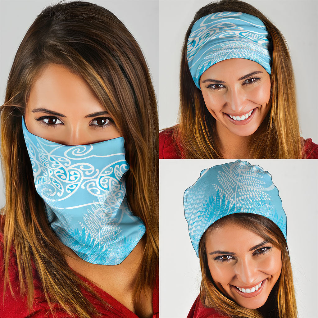 Aotearoa Maori Koru Curves Neck Gaiter Silver Ferns - Turquoise