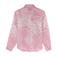 Aotearoa Maori Koru Curves Women Casual Shirt Silver Ferns - Rose Pink