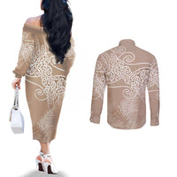Aotearoa Maori Koru Curves Couples Matching Off The Shoulder Long Sleeve Dress and Long Sleeve Button Shirt Silver Ferns - Mocha LT7 - Polynesian Pride