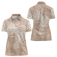 Aotearoa Maori Koru Curves Women Polo Shirt Silver Ferns - Mocha