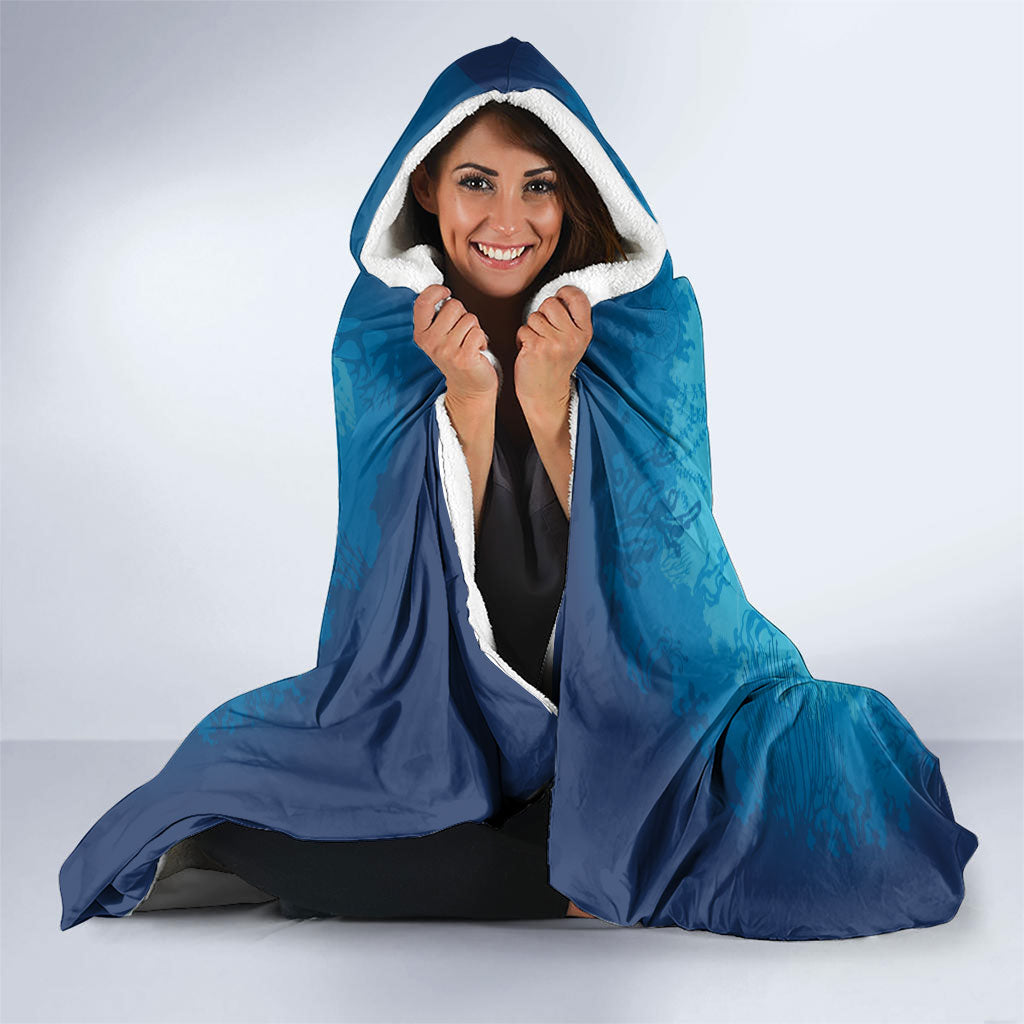 Hawaii Quilt Inspired Collection Aloha Sea Hooded Blanket Manta Ray and Turtles LT7 - Polynesian Pride